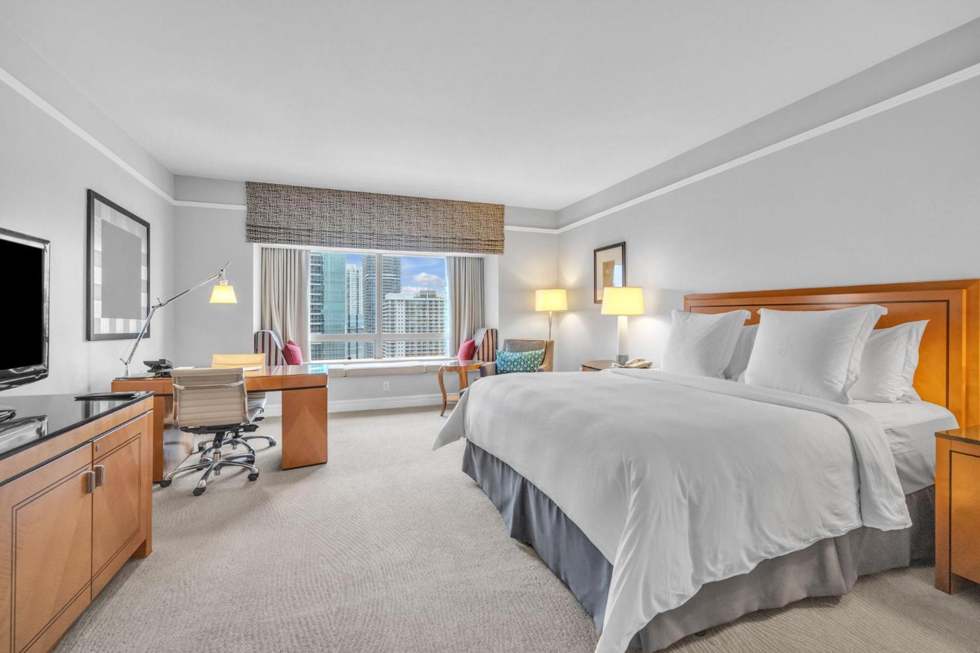 2 Bedroom Or King Studio Suites Four Seasons Hotel Miami Free Wi-Fi & Free Parking מראה חיצוני תמונה