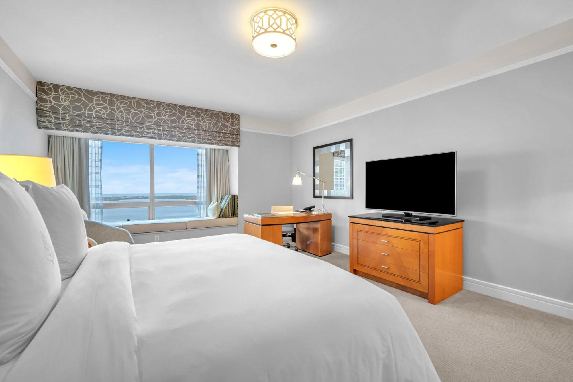 2 Bedroom Or King Studio Suites Four Seasons Hotel Miami Free Wi-Fi & Free Parking מראה חיצוני תמונה