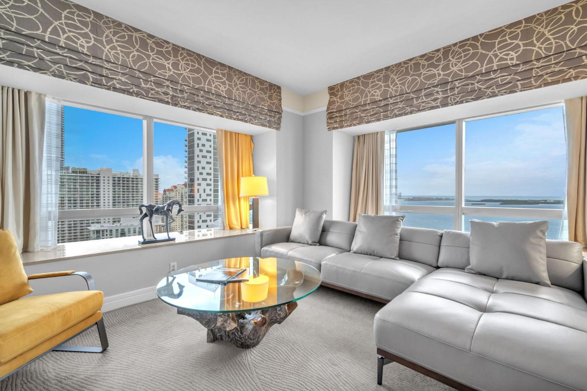 2 Bedroom Or King Studio Suites Four Seasons Hotel Miami Free Wi-Fi & Free Parking מראה חיצוני תמונה