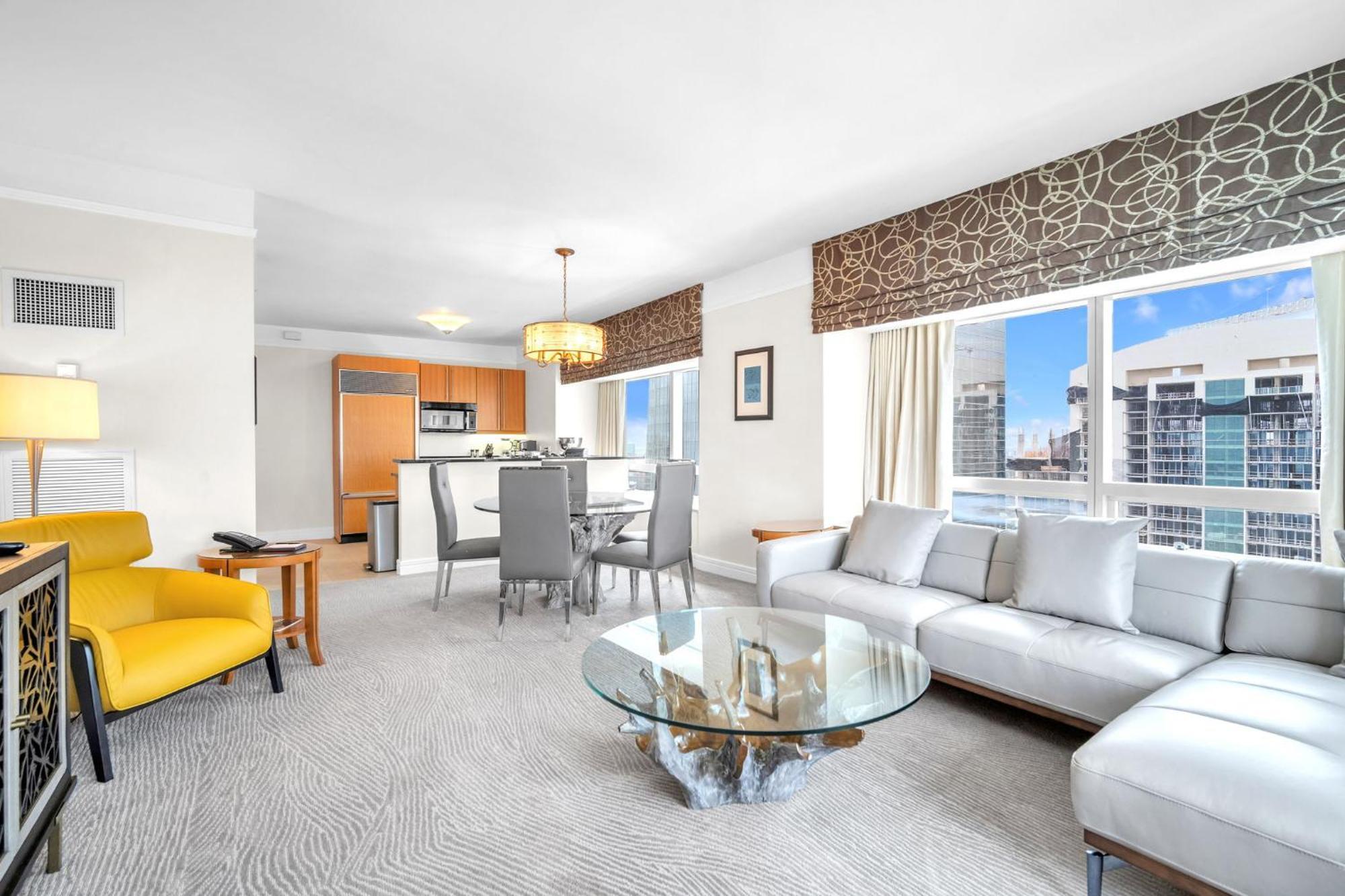2 Bedroom Or King Studio Suites Four Seasons Hotel Miami Free Wi-Fi & Free Parking מראה חיצוני תמונה
