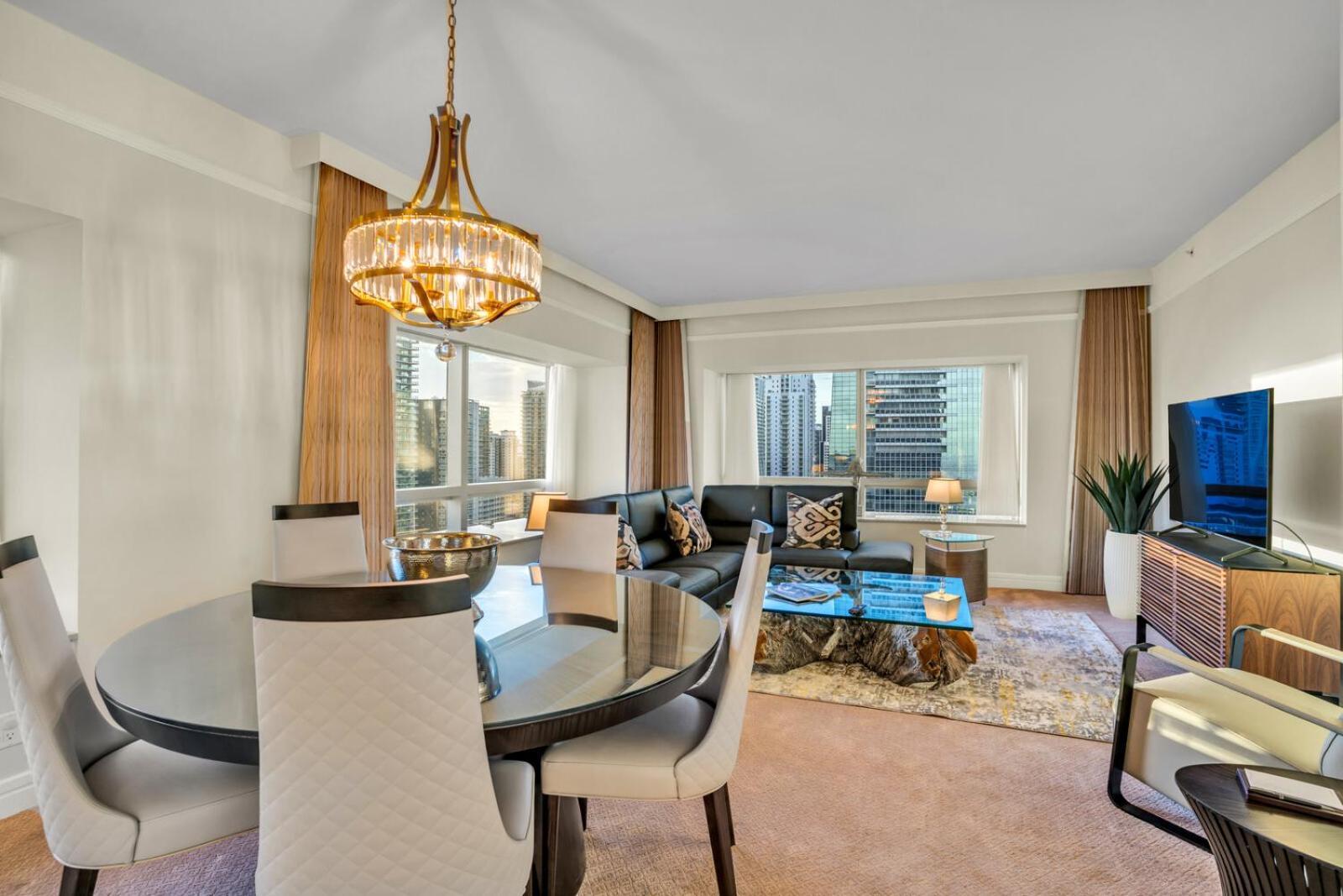 Spacious 2 Bedroom 2 Bath & Studio Suites In The Four Seasons Hotel Miami High Floors חדר תמונה